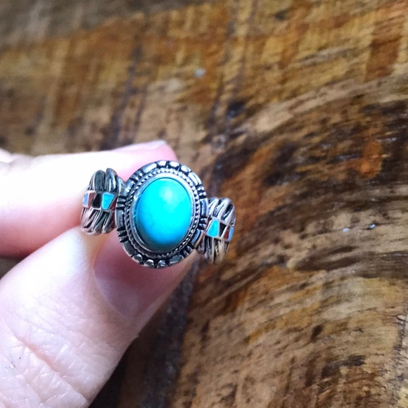 New 925 Silver Oval Cut Turquoise ring - Picture 8 of 9